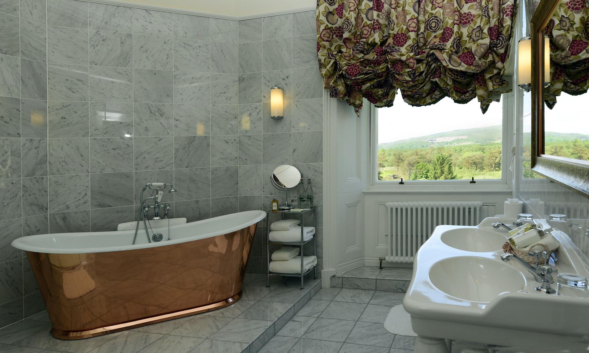 Inverlochy Castle Country house